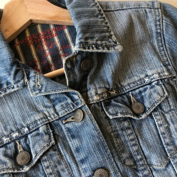 American Eagle Jean Jacket Size S - Picture 2 of 6